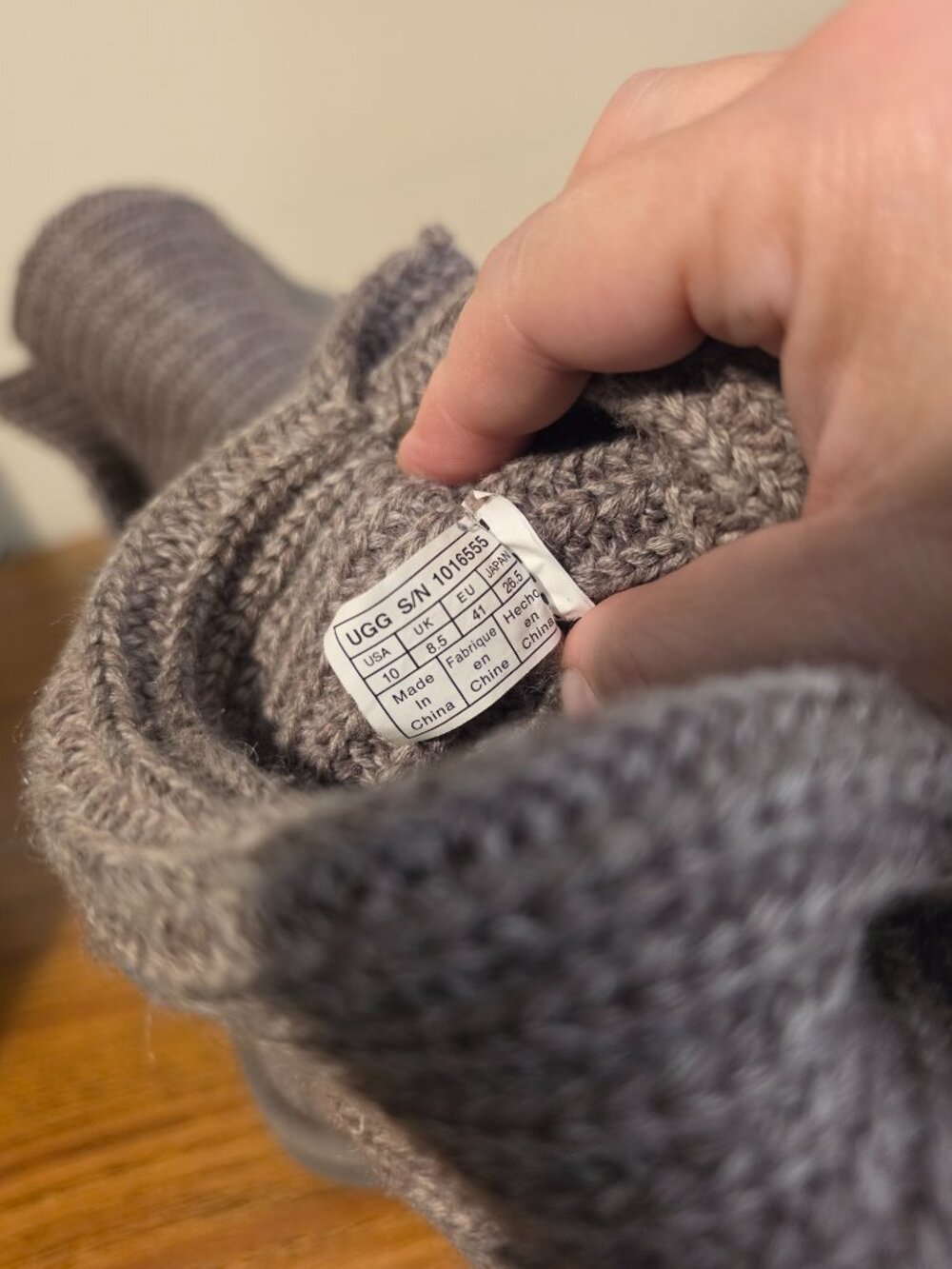 UGG Australia Classic Cardy Knit Boots Grey Suede 3-Button Womens Size 10 101655 - Picture 11 of 11